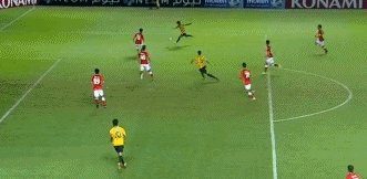 乐鱼体育官方网站-【亚冠】宁浩旭造对手乌龙 广州队1比5泰港6战全败